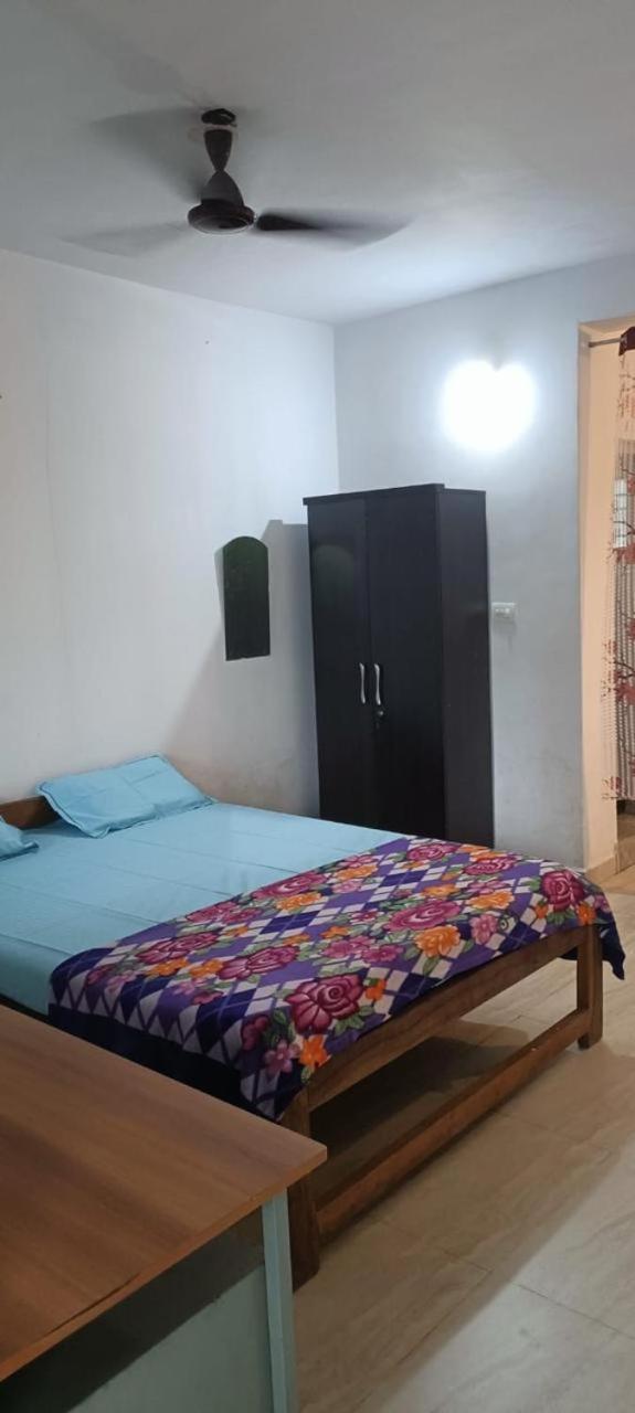 Hare Krishna Hotel Arambol Buitenkant foto
