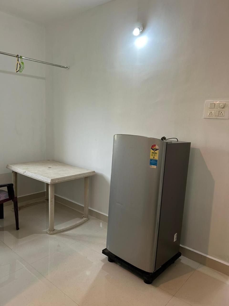 Hare Krishna Hotel Arambol Buitenkant foto